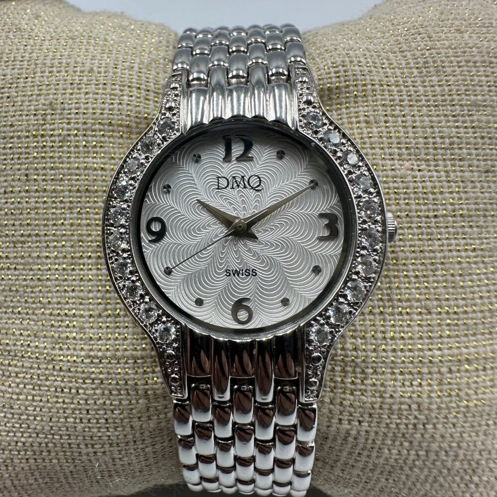 DMQ Watch Women Silver Tone Crystal Bezel Round Dial New Battery 6.5 Inch